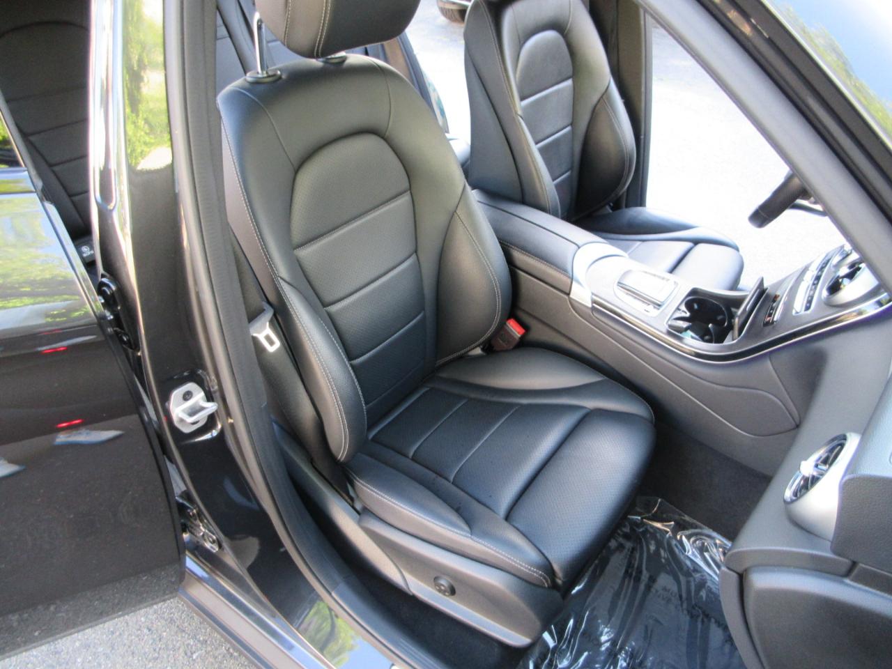 Mercedes-Benz GLC  2022