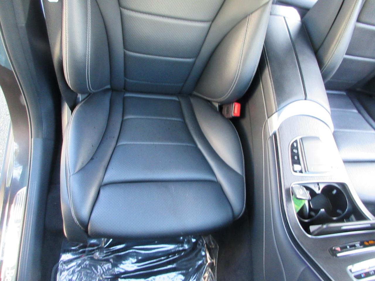 Mercedes-Benz GLC  2022