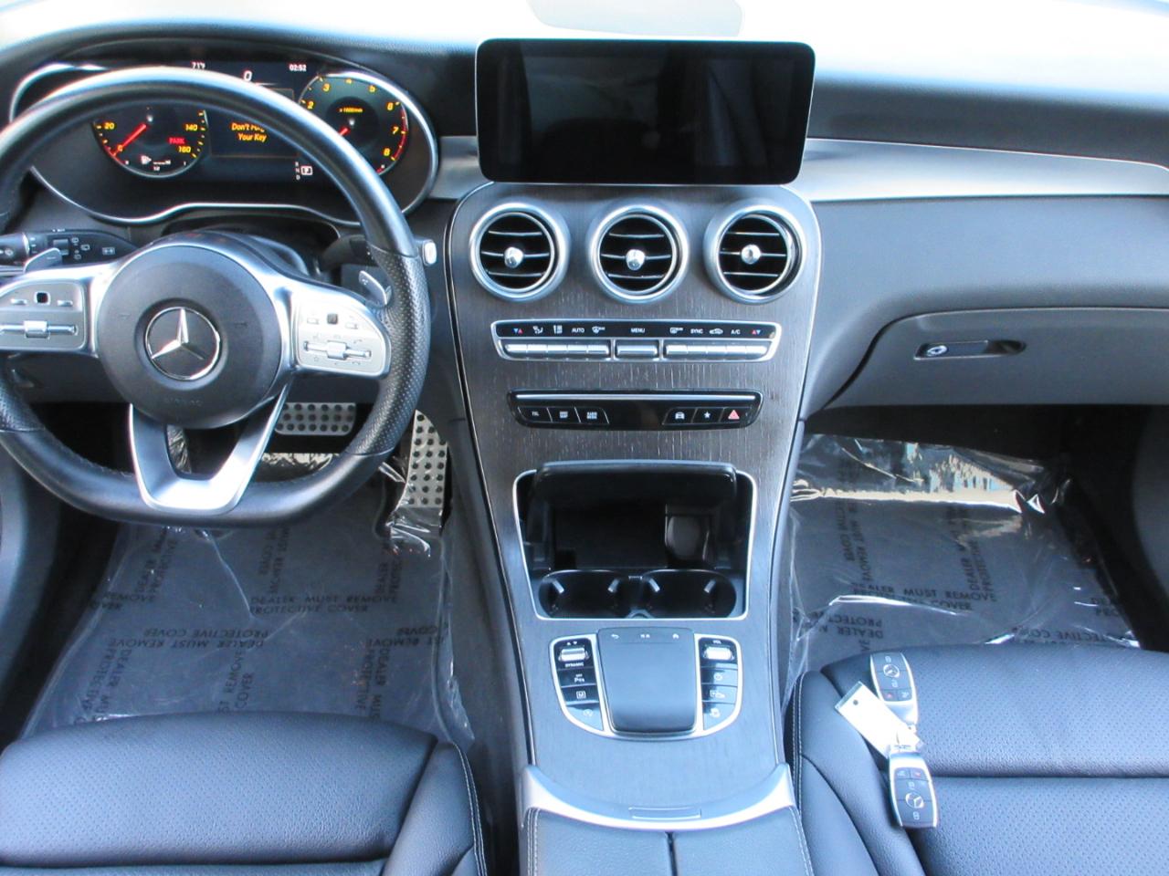 Mercedes-Benz GLC  2022