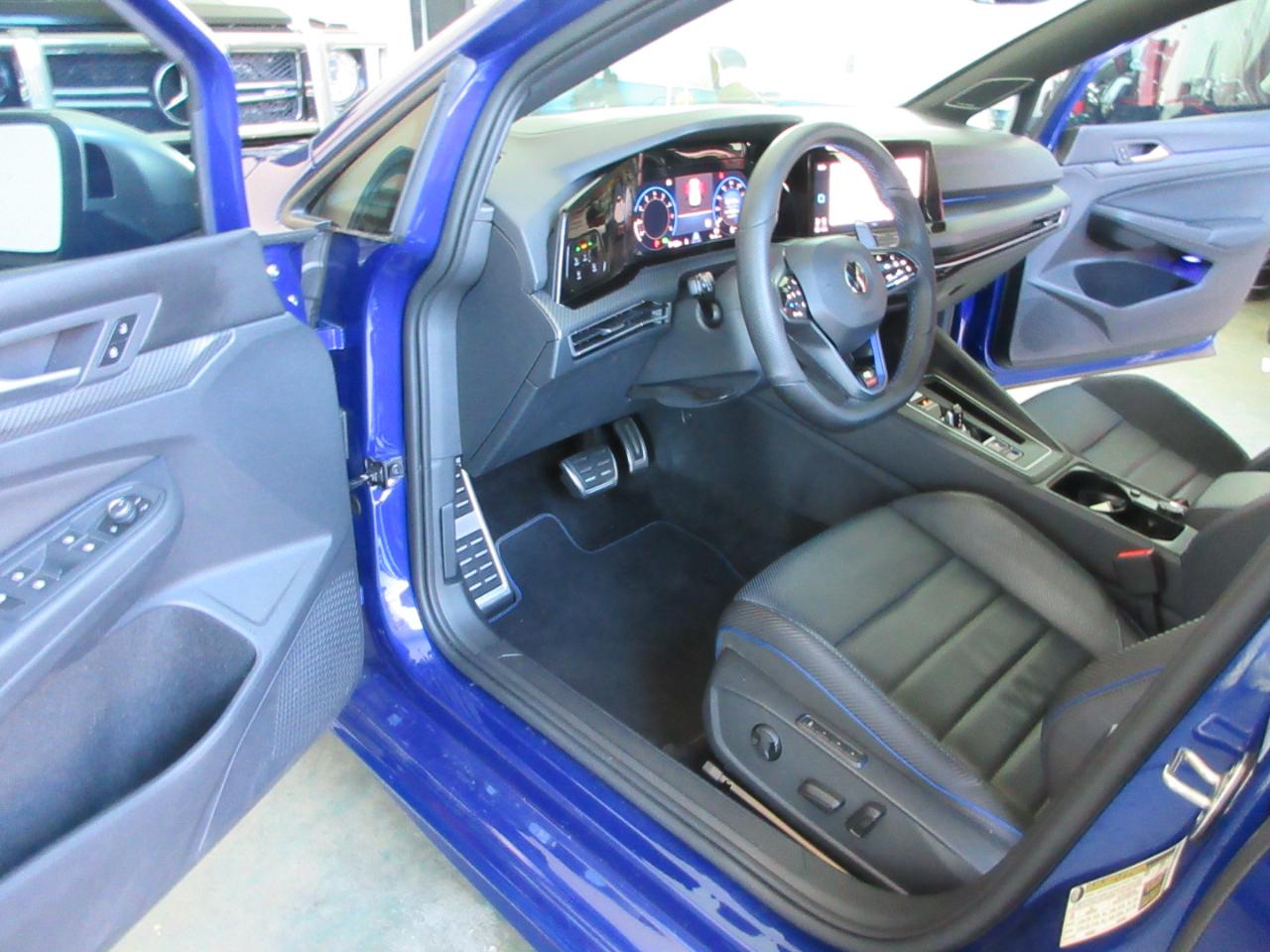 Volkswagen Golf R  2022