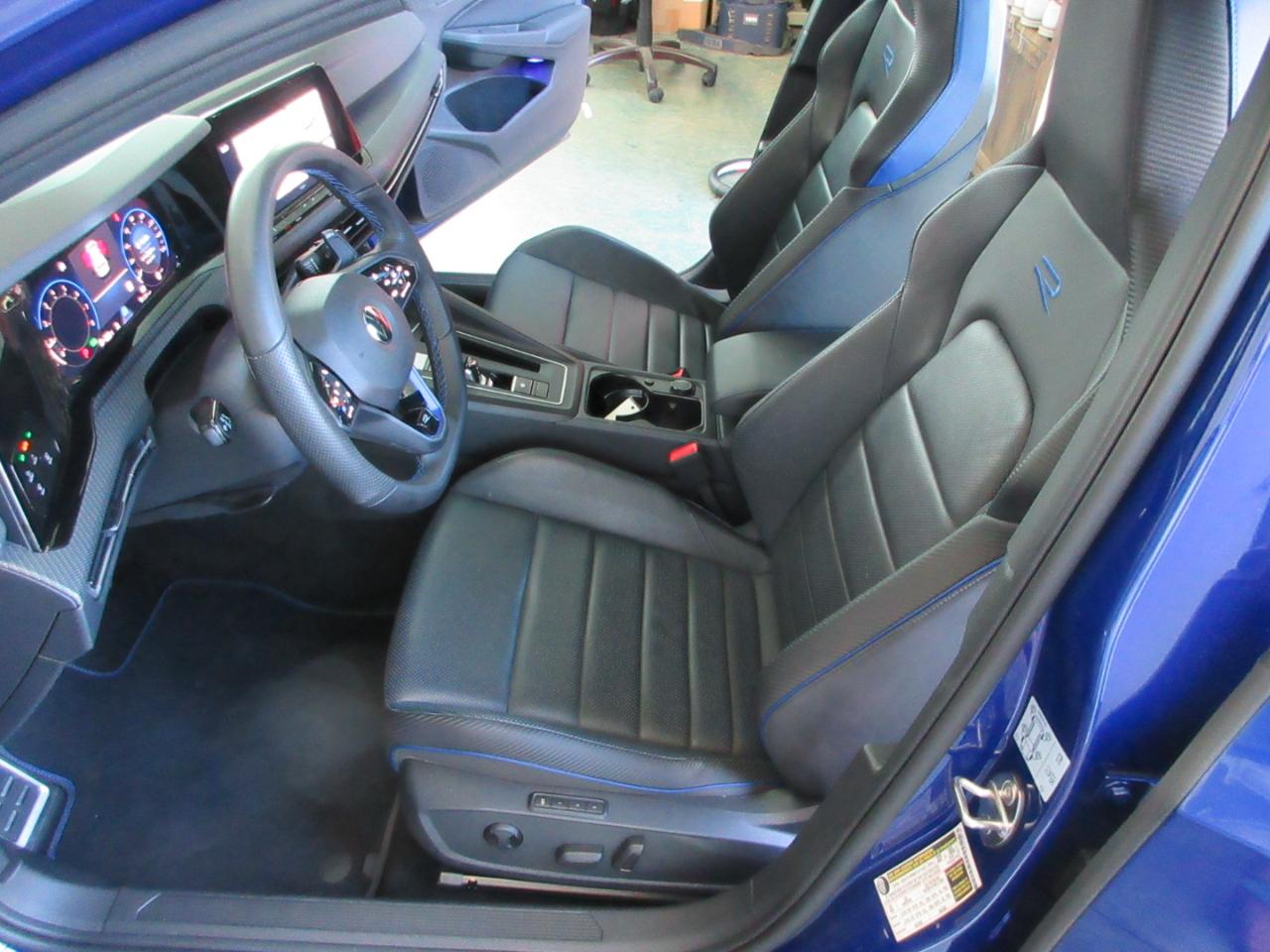 Volkswagen Golf R  2022
