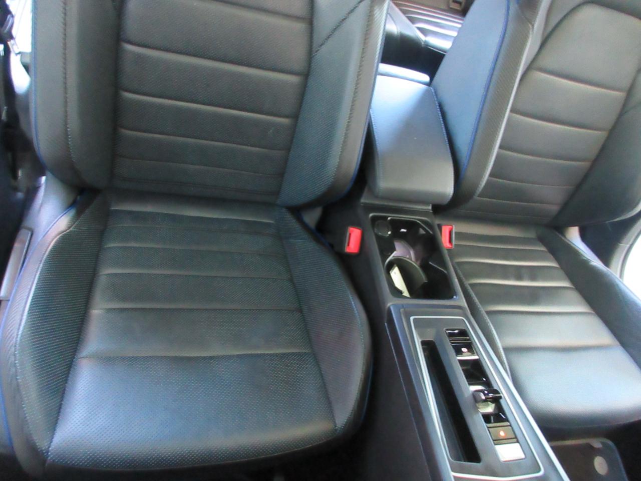 Volkswagen Golf R  2022