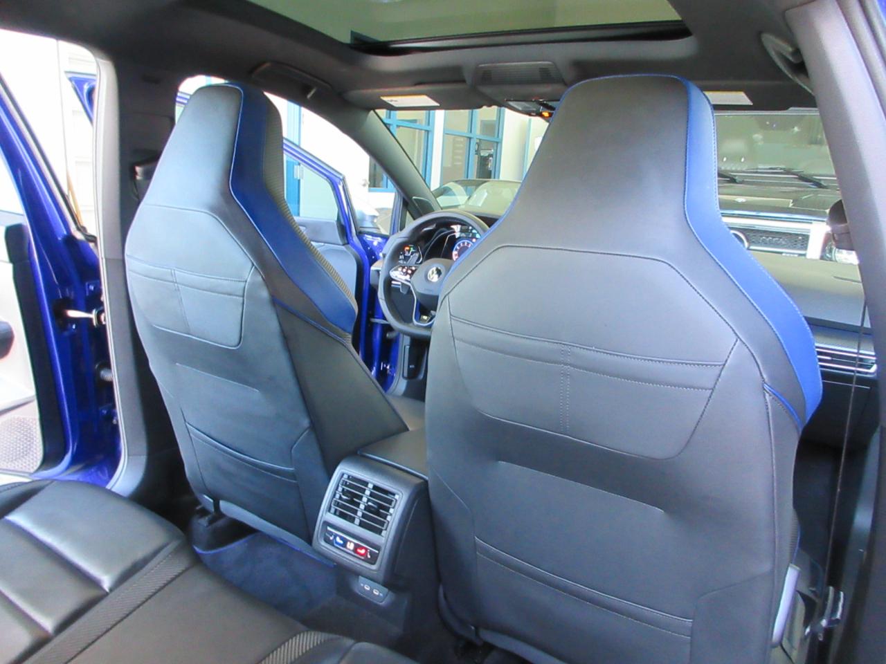 Volkswagen Golf R  2022