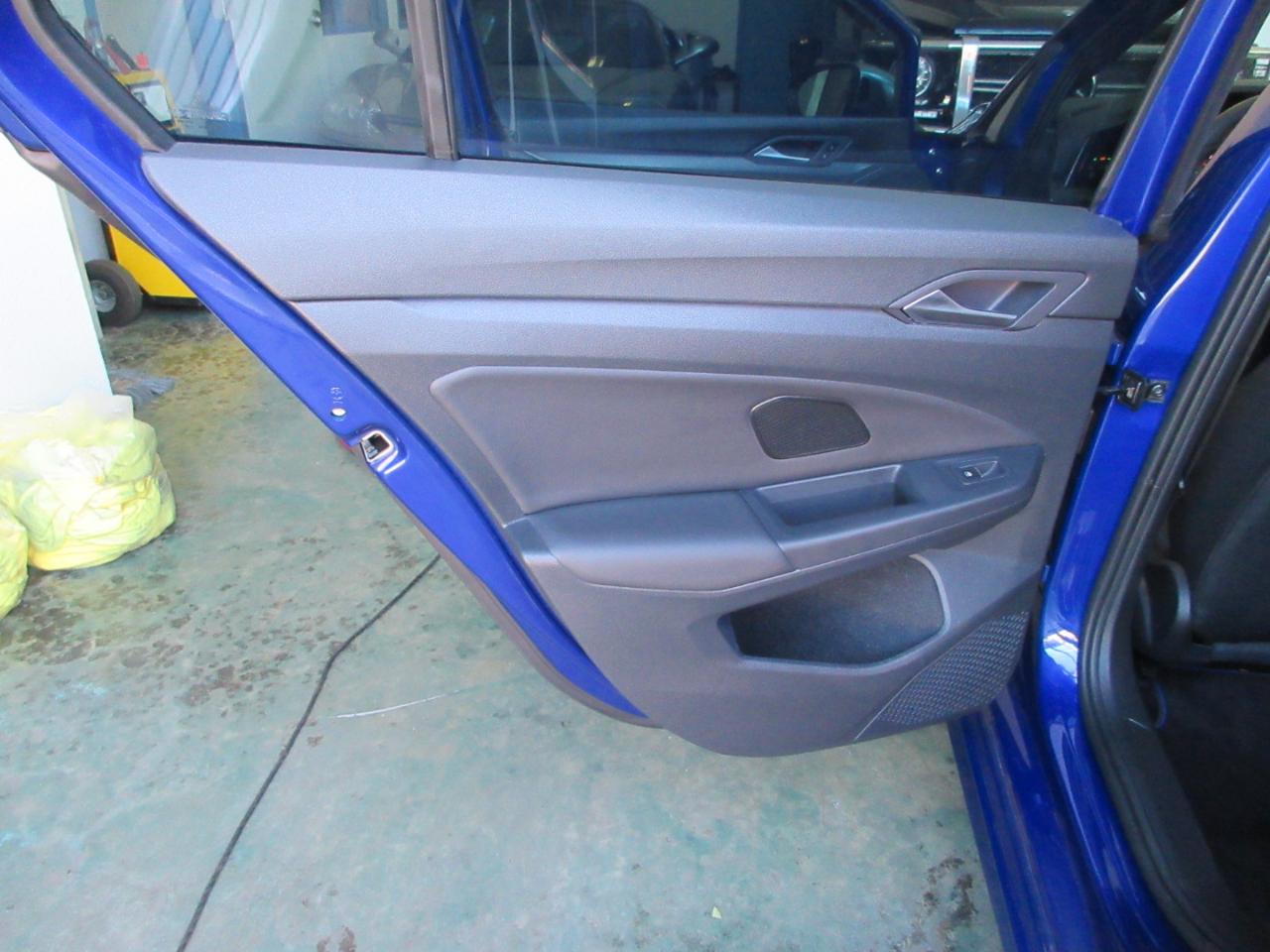 Volkswagen Golf R  2022
