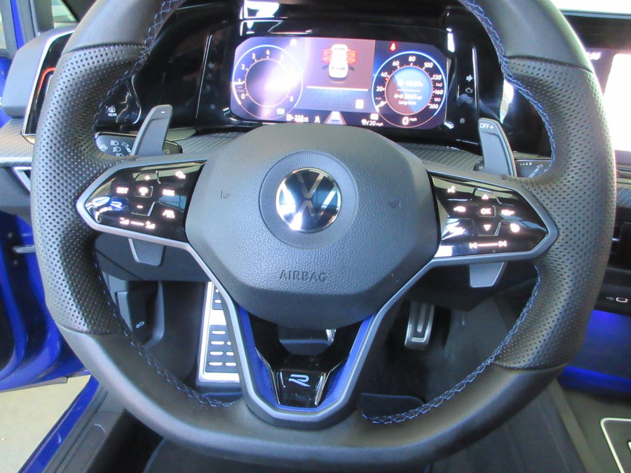 Volkswagen Golf R  2022