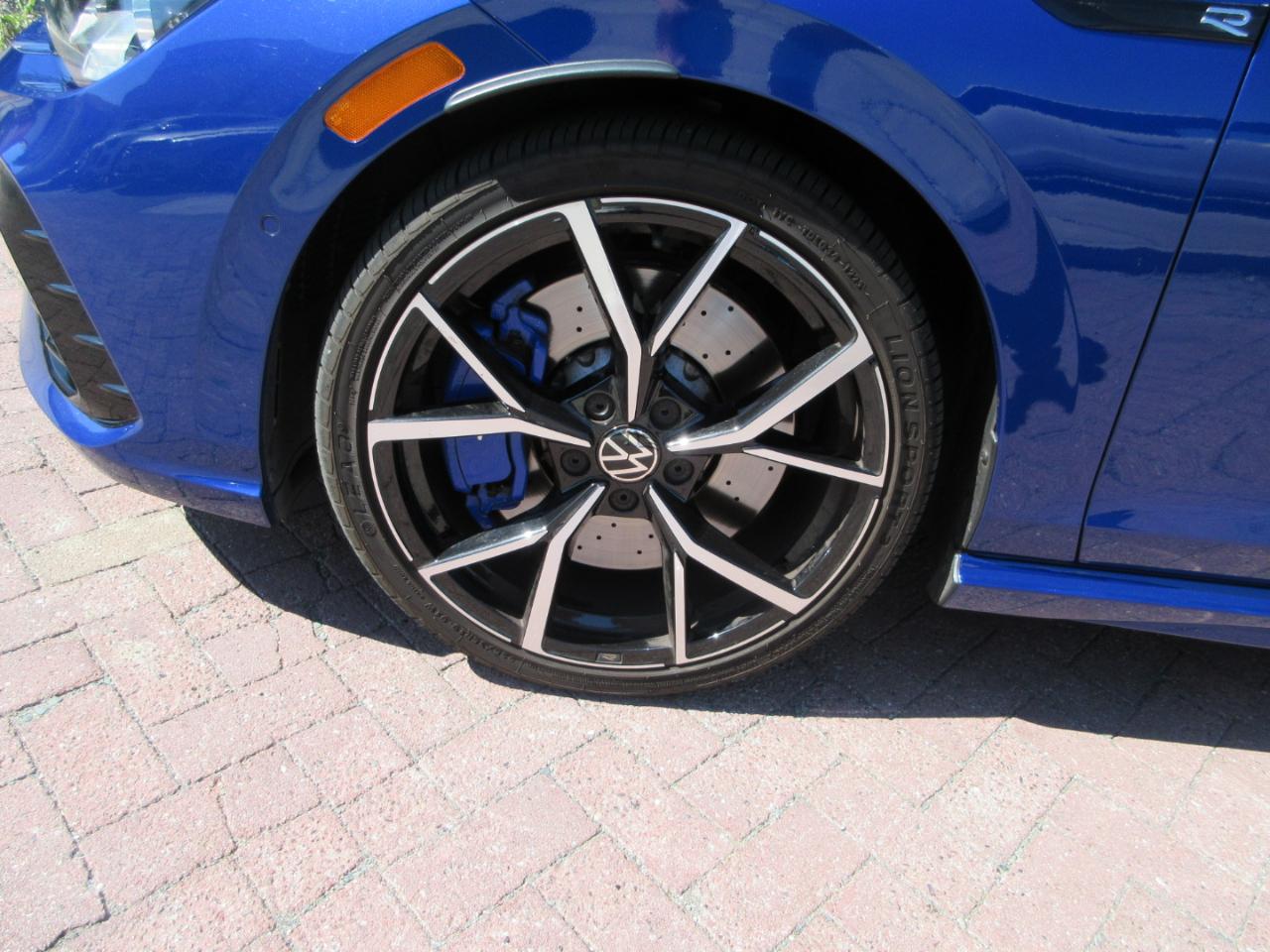 Volkswagen Golf R  2022