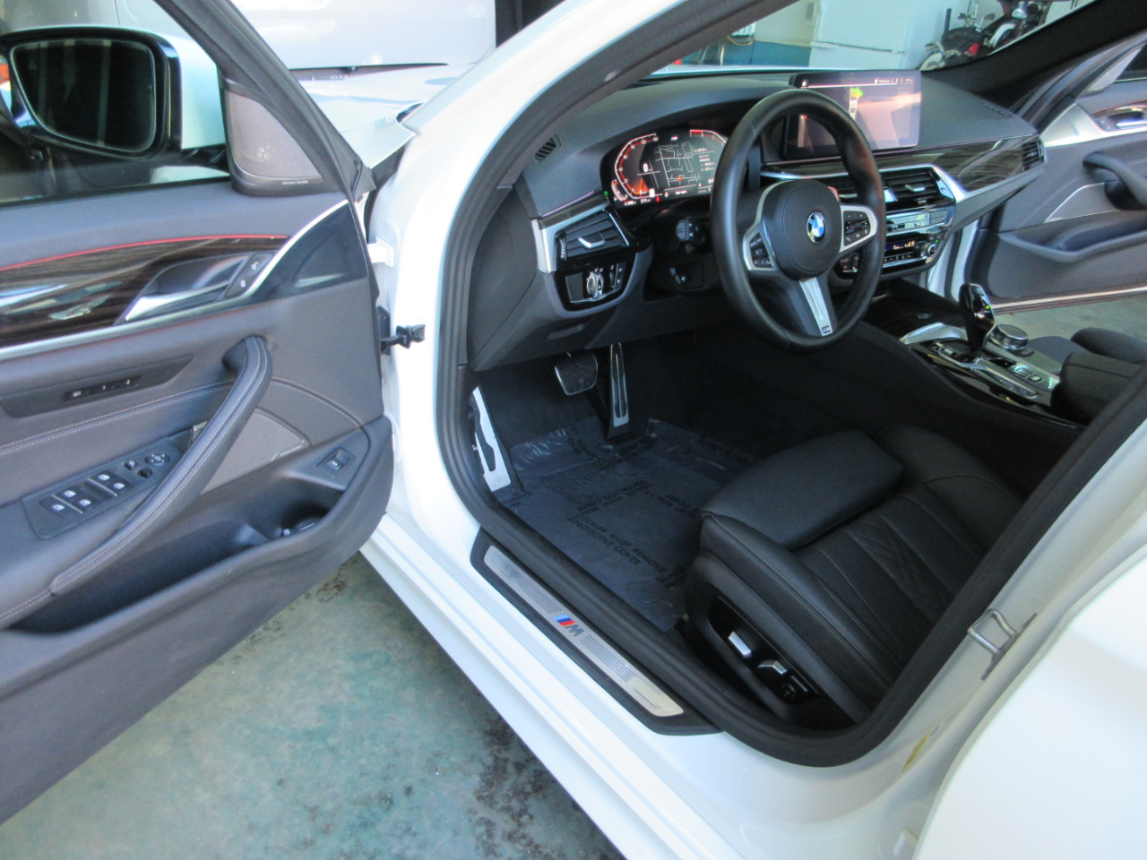 BMW 530i  2023