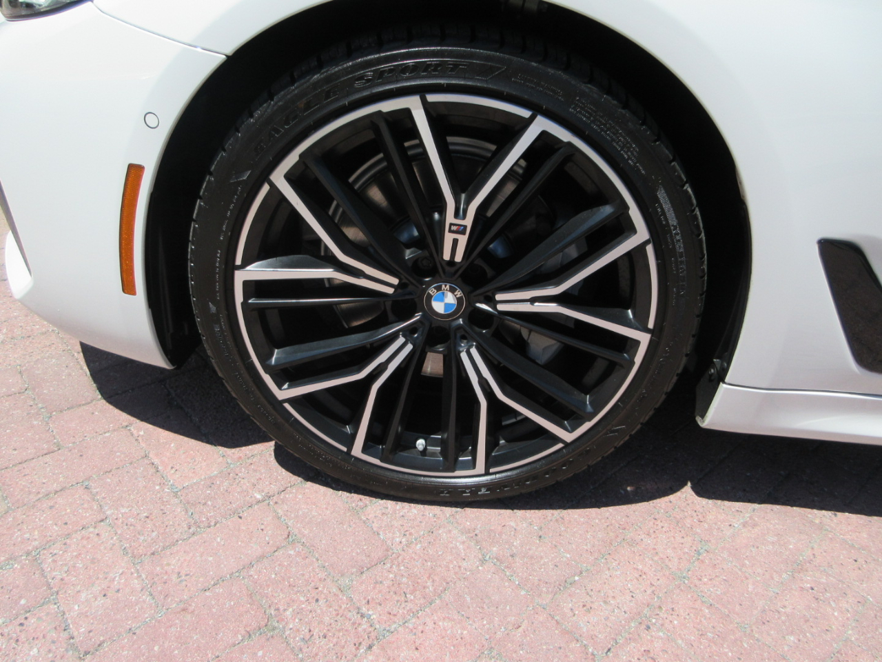 BMW 530i  2023