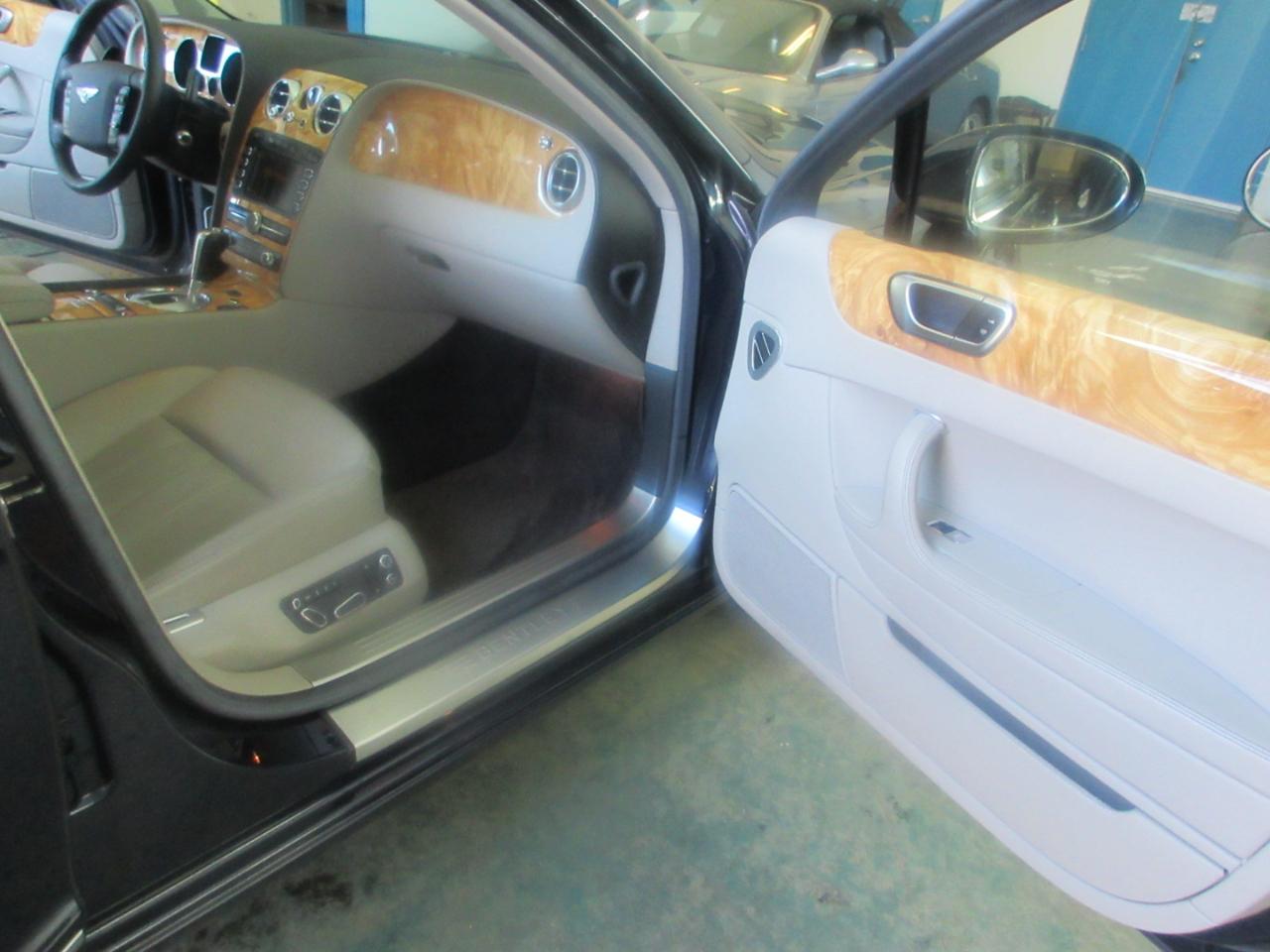 Bentley Continental Flying Spur  2008