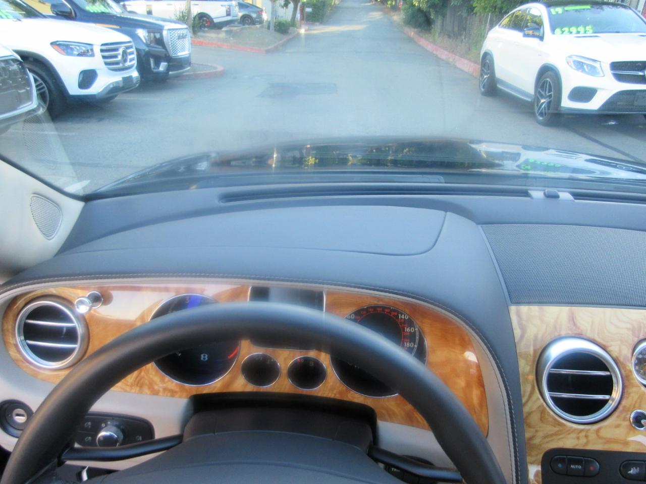 Bentley Continental Flying Spur  2008