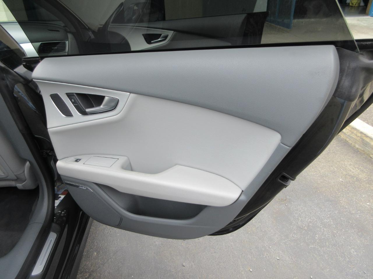 Audi A7 4dr HB quattro 3.0 Prestige 2013