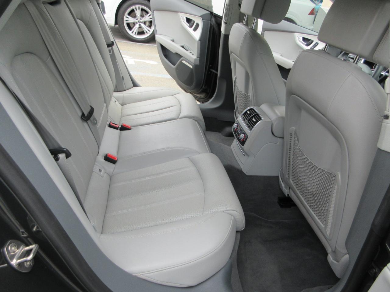 Audi A7 4dr HB quattro 3.0 Prestige 2013