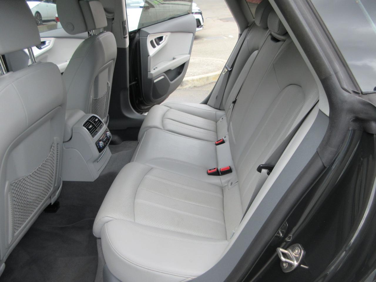 Audi A7 4dr HB quattro 3.0 Prestige 2013