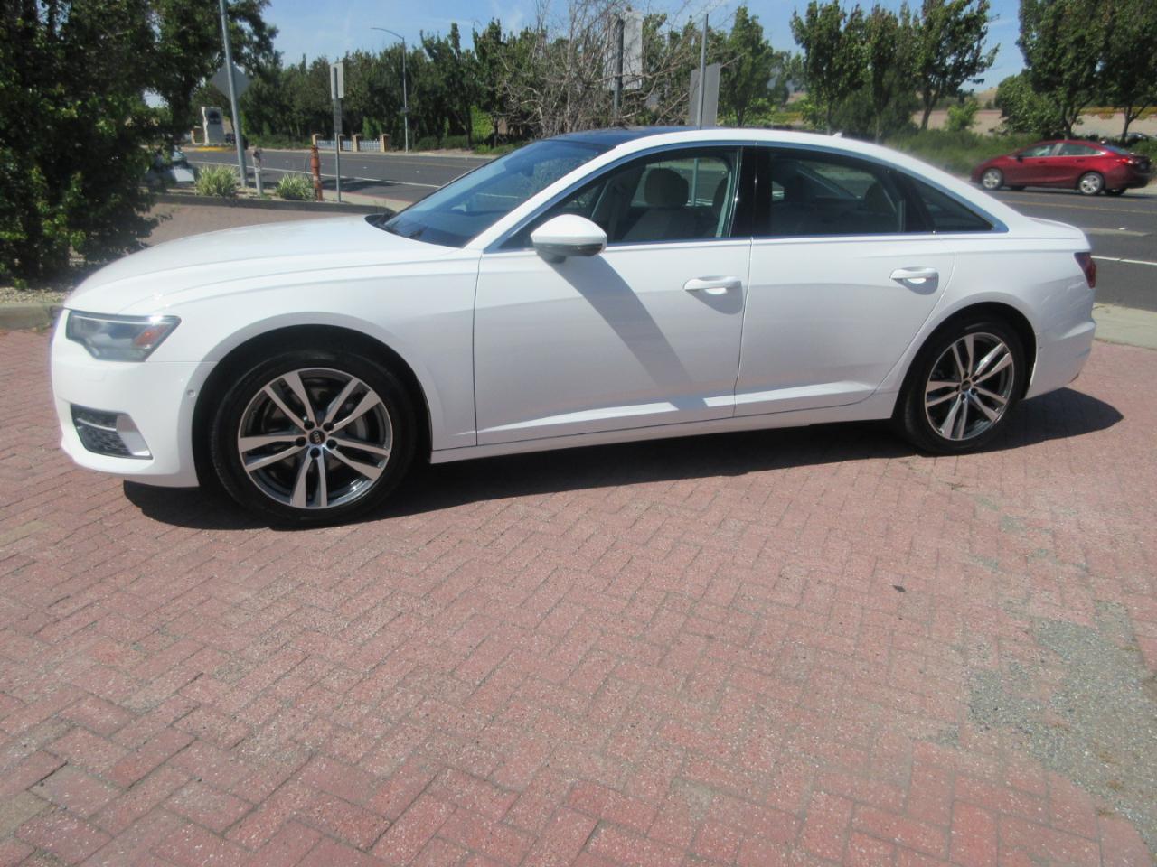 Audi A6 Sedan  2023