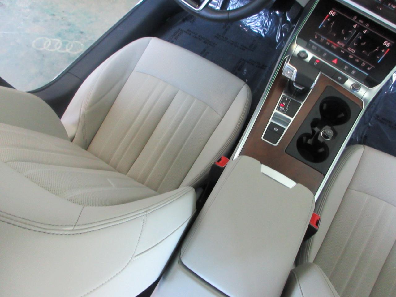 Audi A6 Sedan  2023