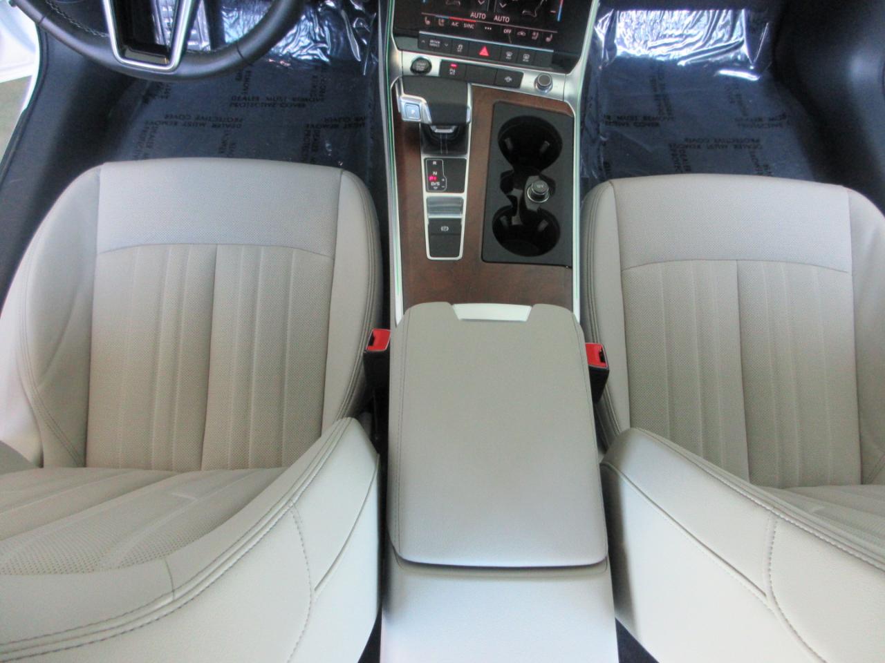 Audi A6 Sedan  2023