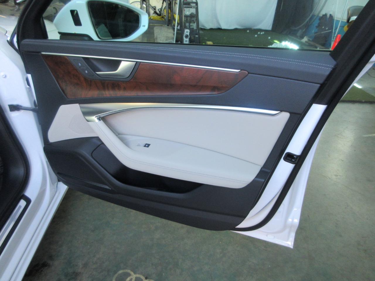 Audi A6 Sedan  2023