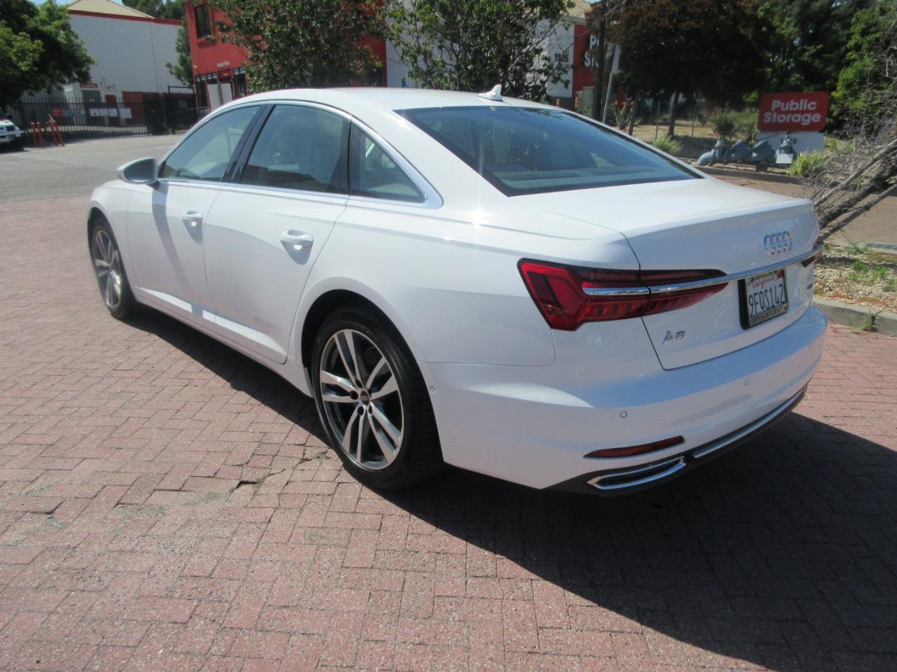 Audi A6 Sedan  2023