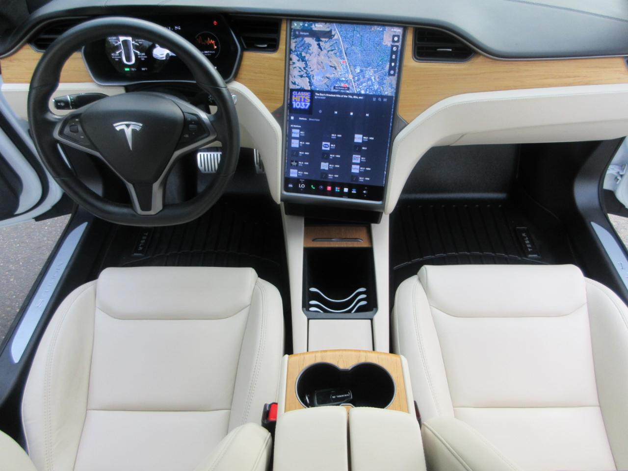 Tesla Model S  2021