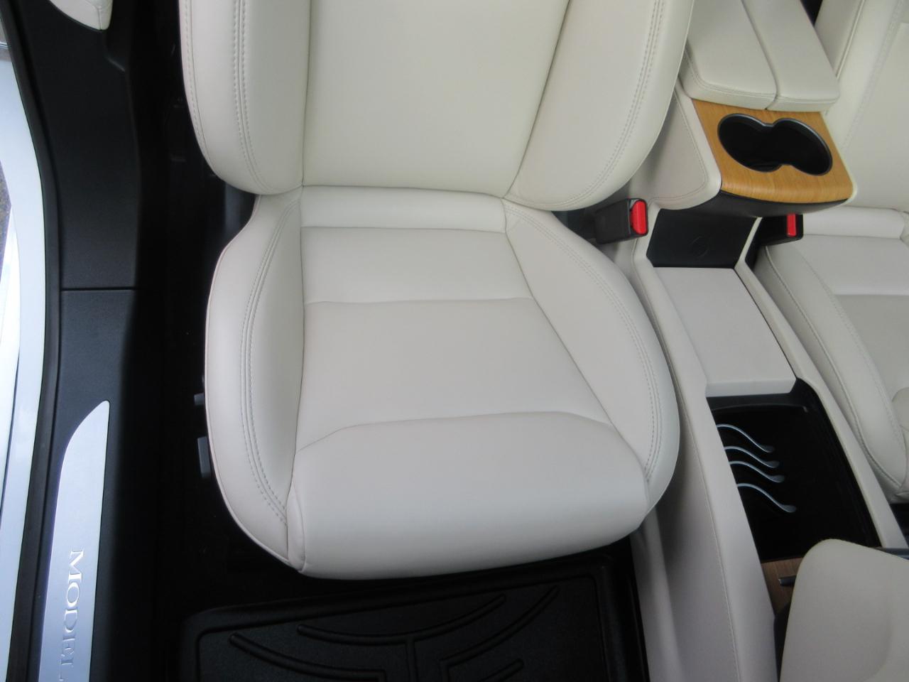 Tesla Model S  2021