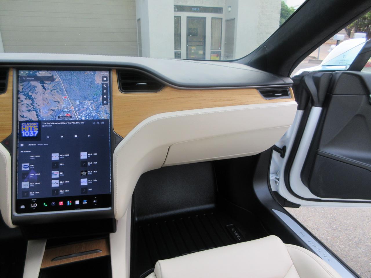 Tesla Model S  2021