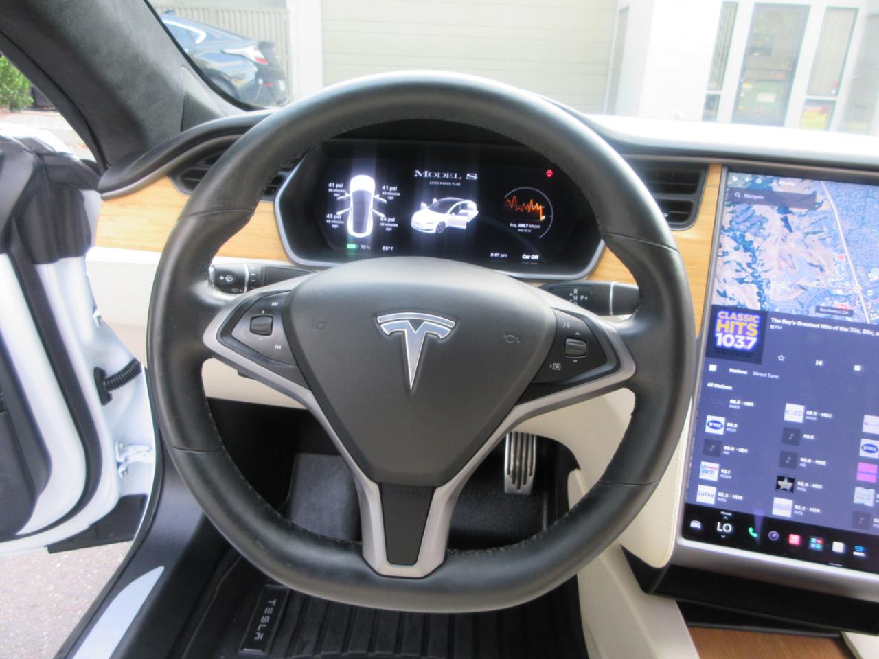 Tesla Model S  2021