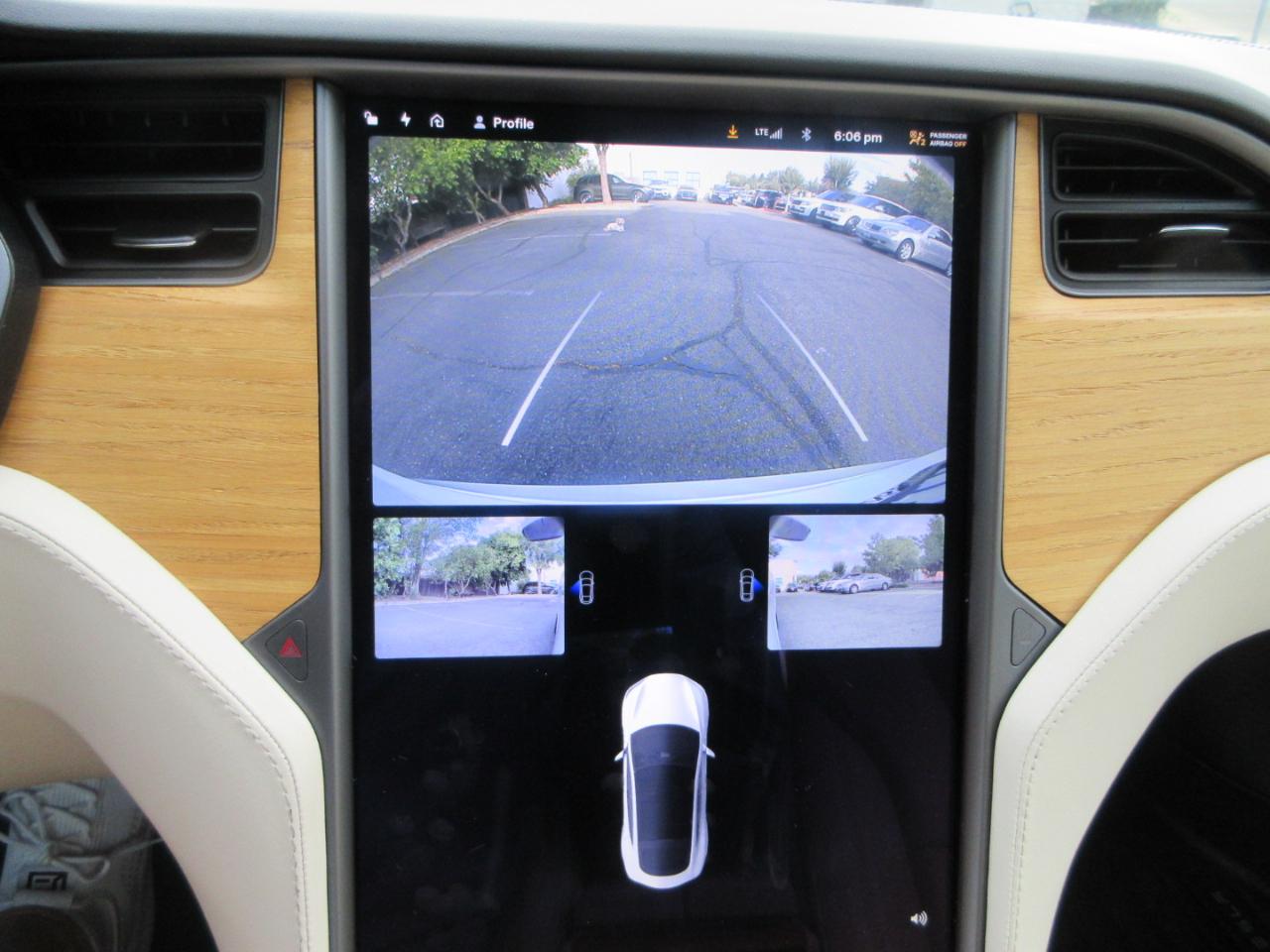 Tesla Model S  2021