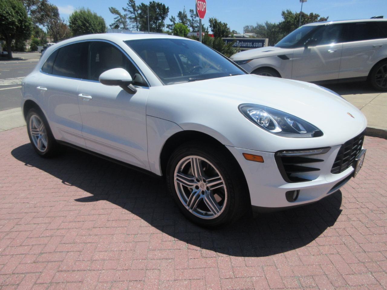 Porsche Macan  2017