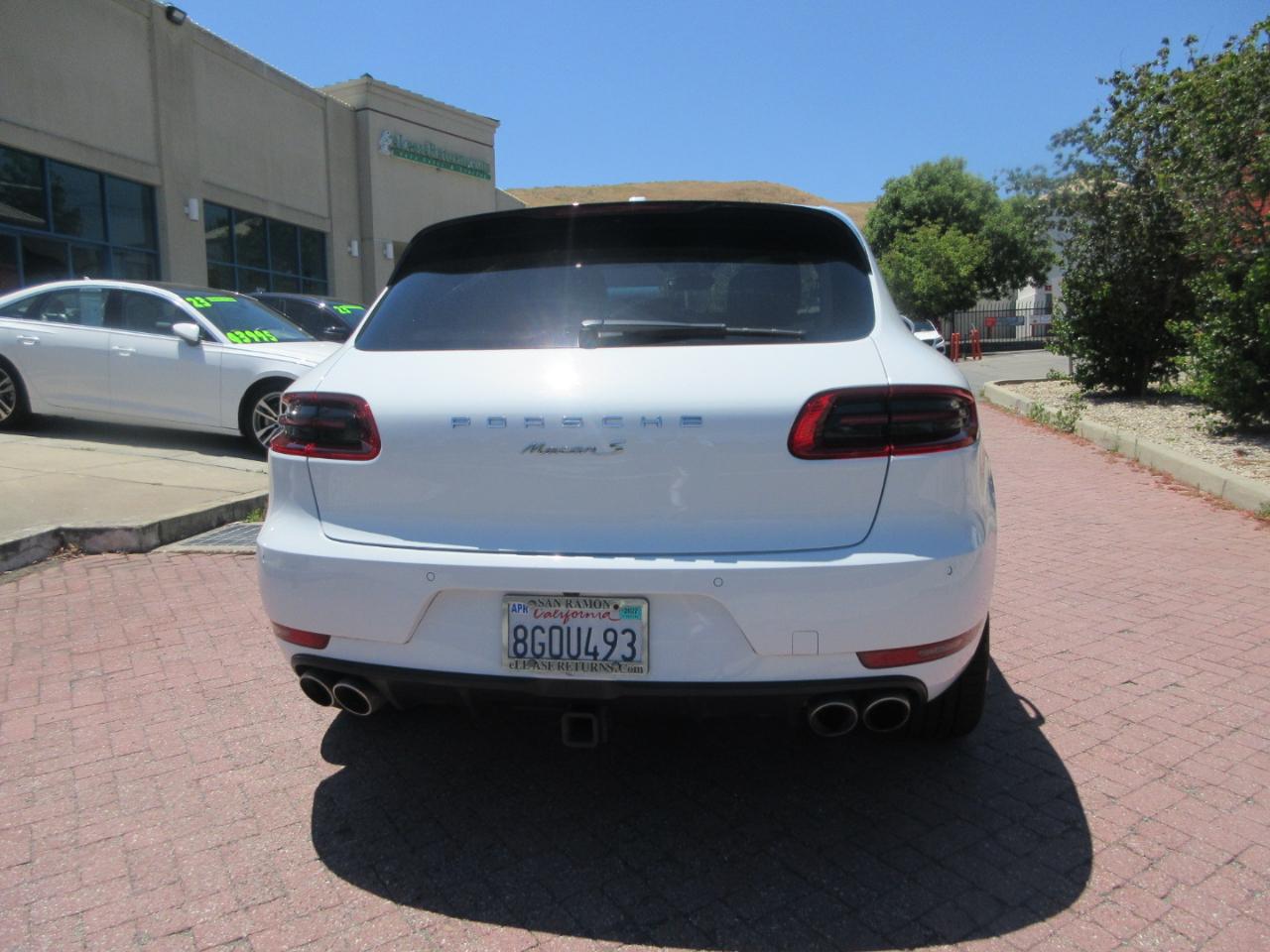 Porsche Macan  2017