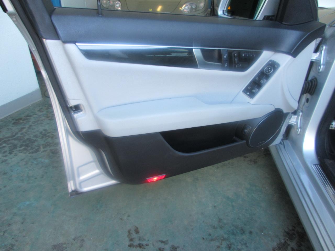 Mercedes-Benz C-Class  2013