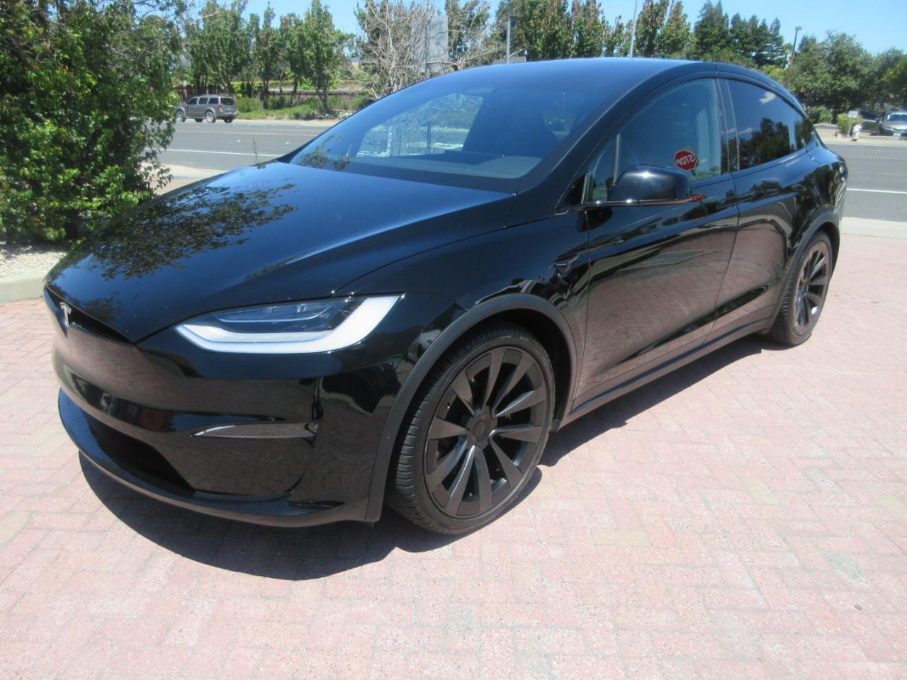 Tesla Model X  2022