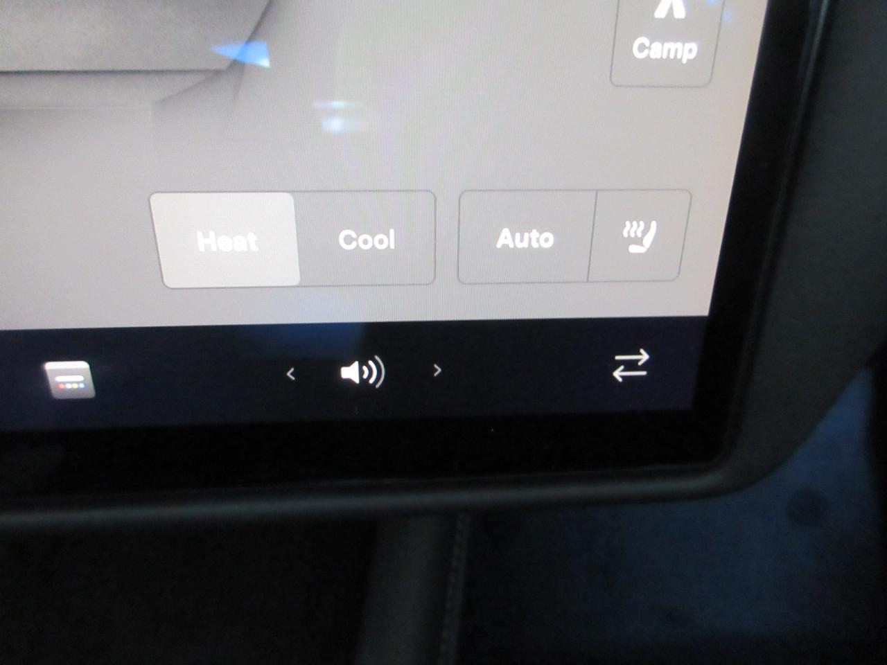 Tesla Model X  2022