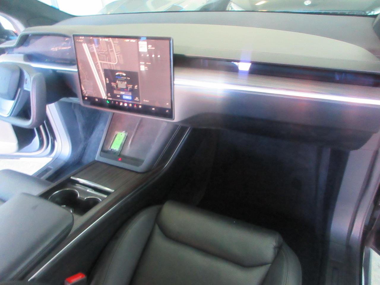 Tesla Model X  2022