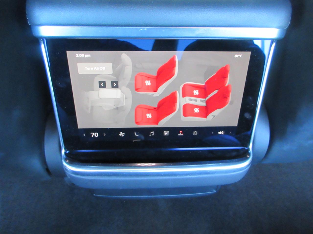 Tesla Model X  2022