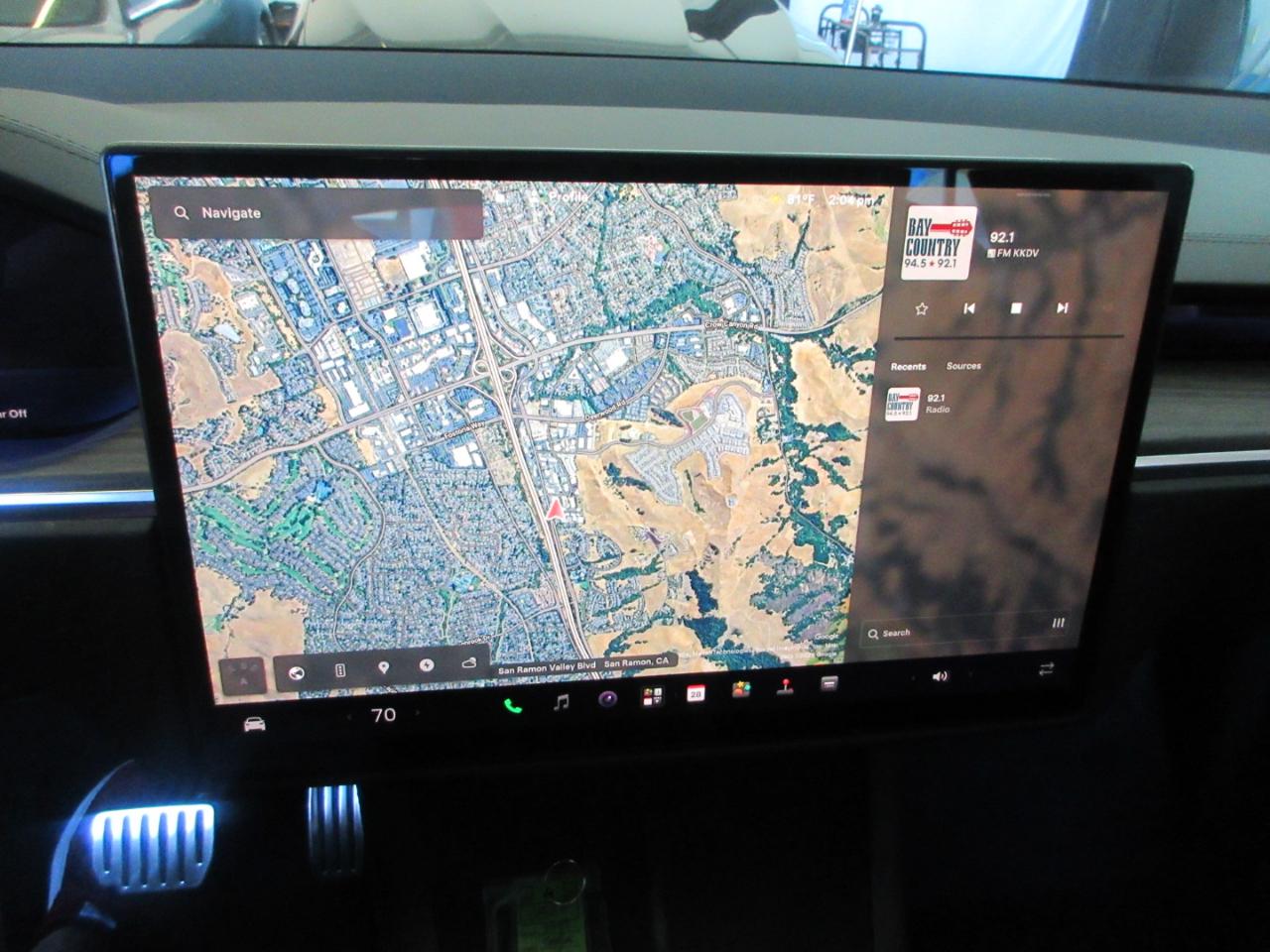 Tesla Model X  2022