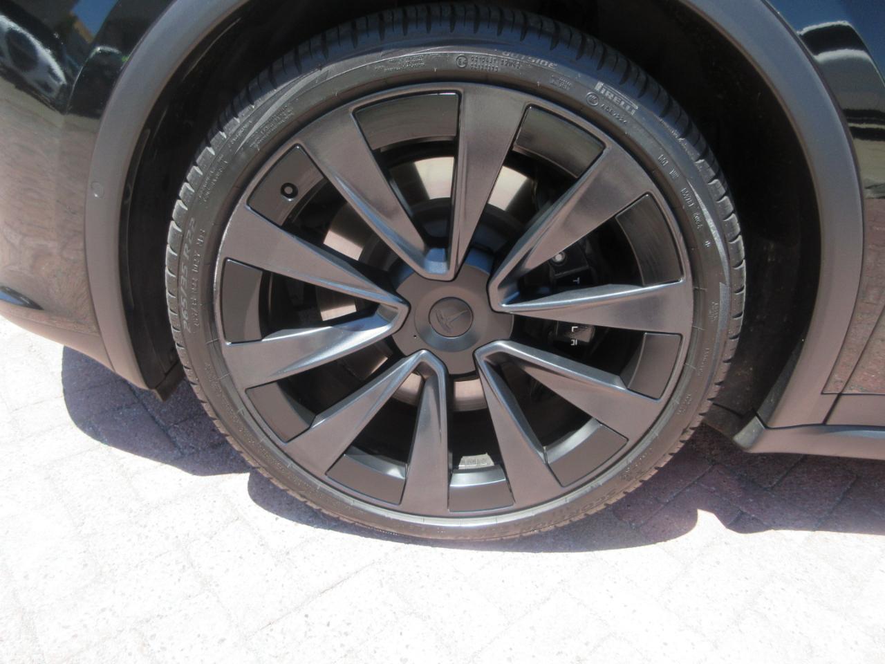 Tesla Model X  2022
