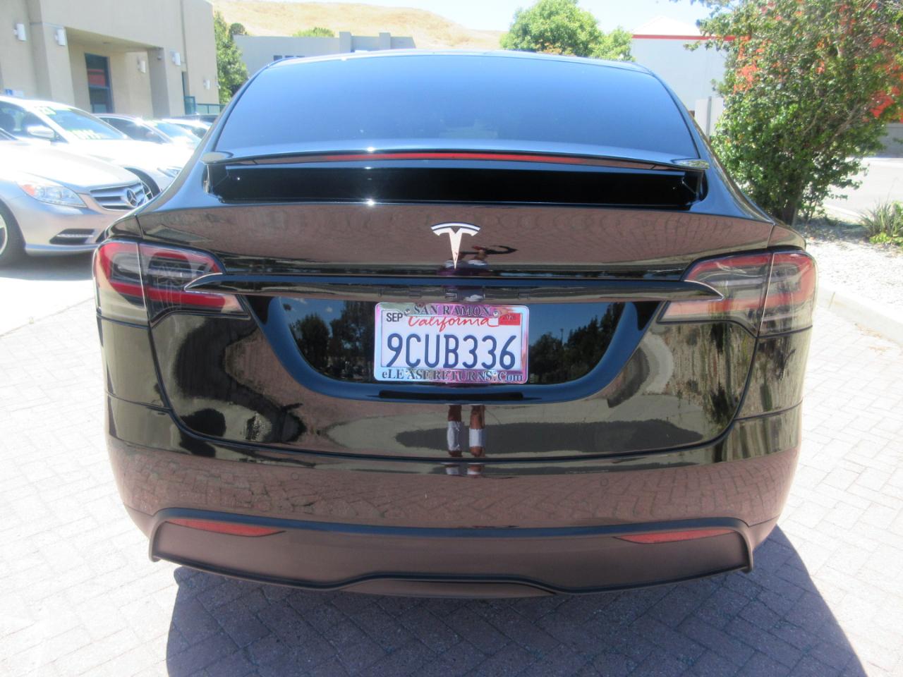 Tesla Model X  2022