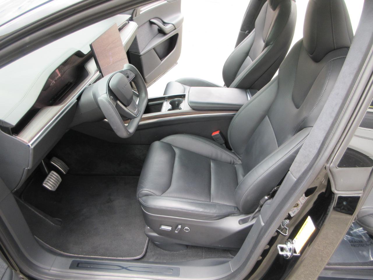 Tesla Model X  2022