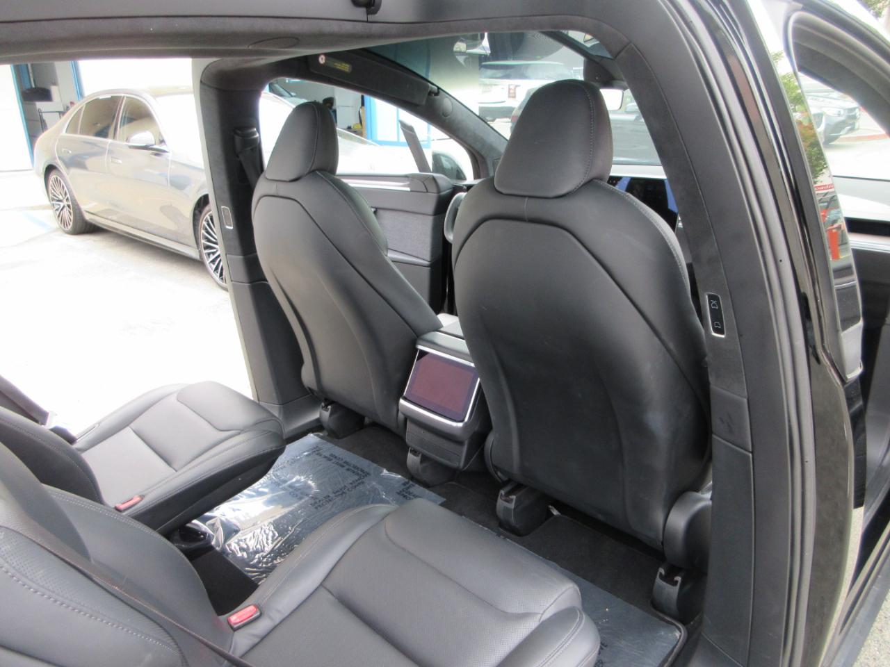 Tesla Model X  2022