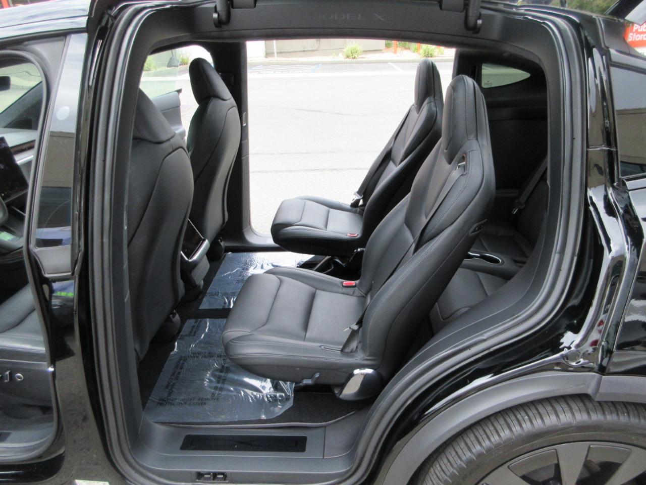 Tesla Model X  2022