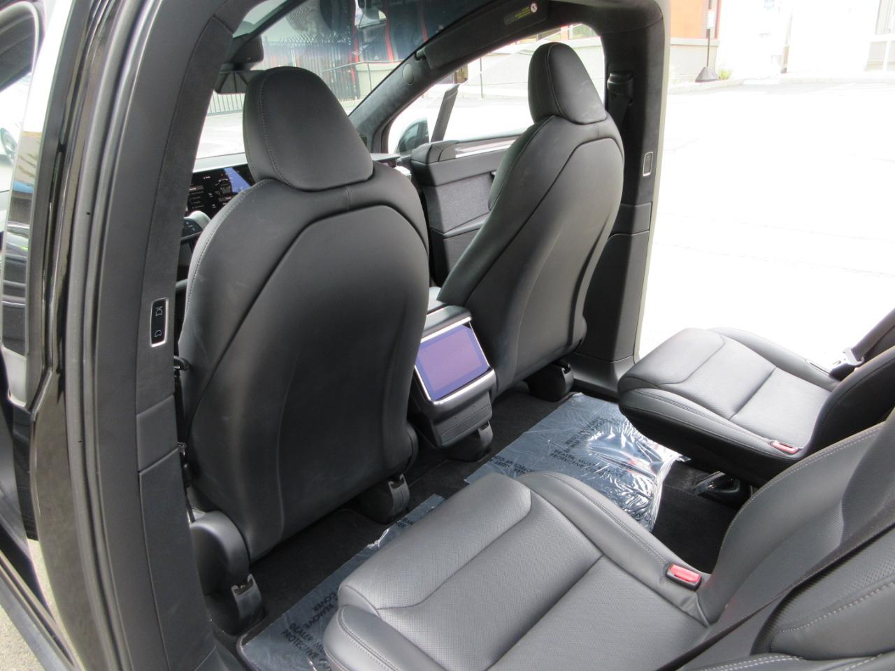 Tesla Model X  2022