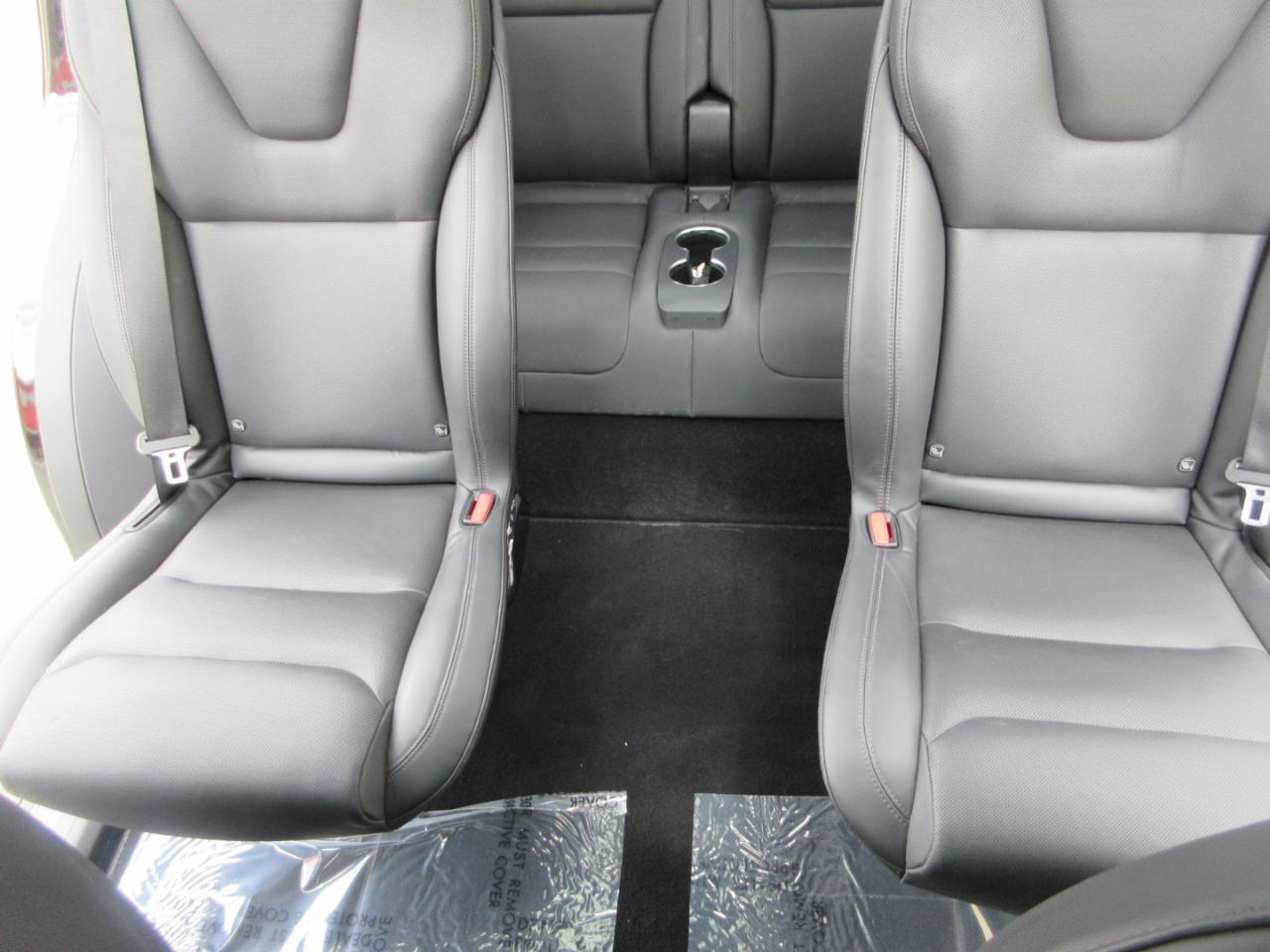 Tesla Model X  2022