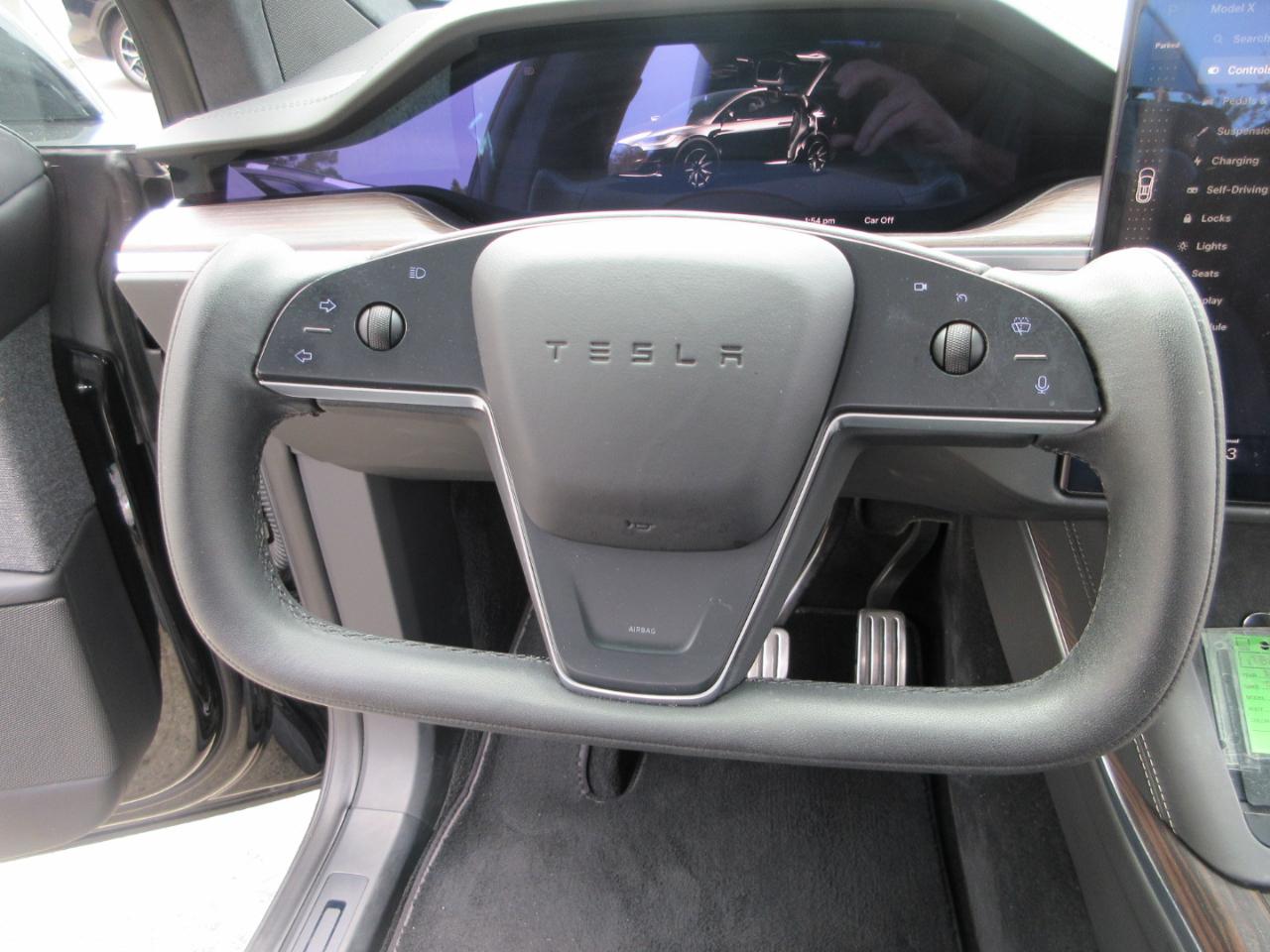 Tesla Model X  2022
