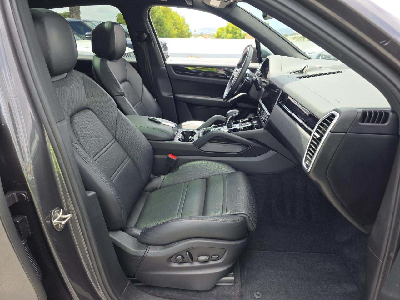Porsche Cayenne  2023