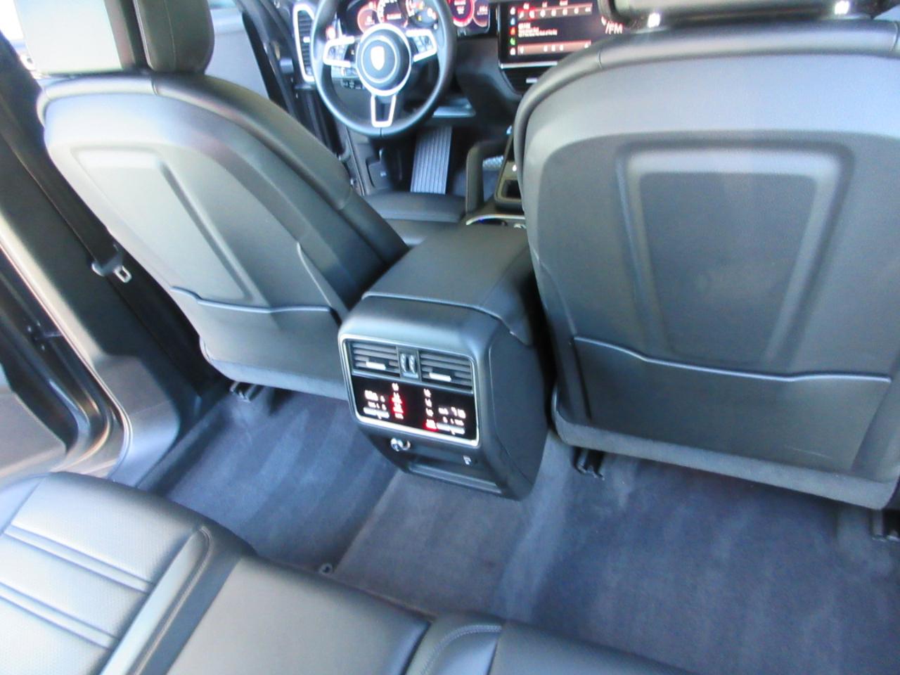 Porsche Cayenne  2023