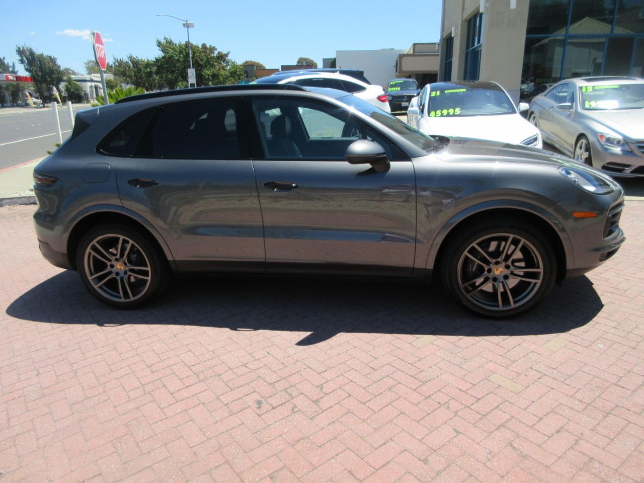 Porsche Cayenne  2023