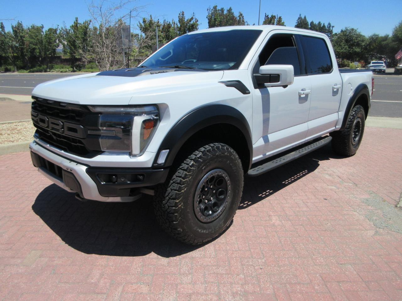 2025 Ford F-150 RAPTOR 37 4WD** SUPERCREW 5.5' Box