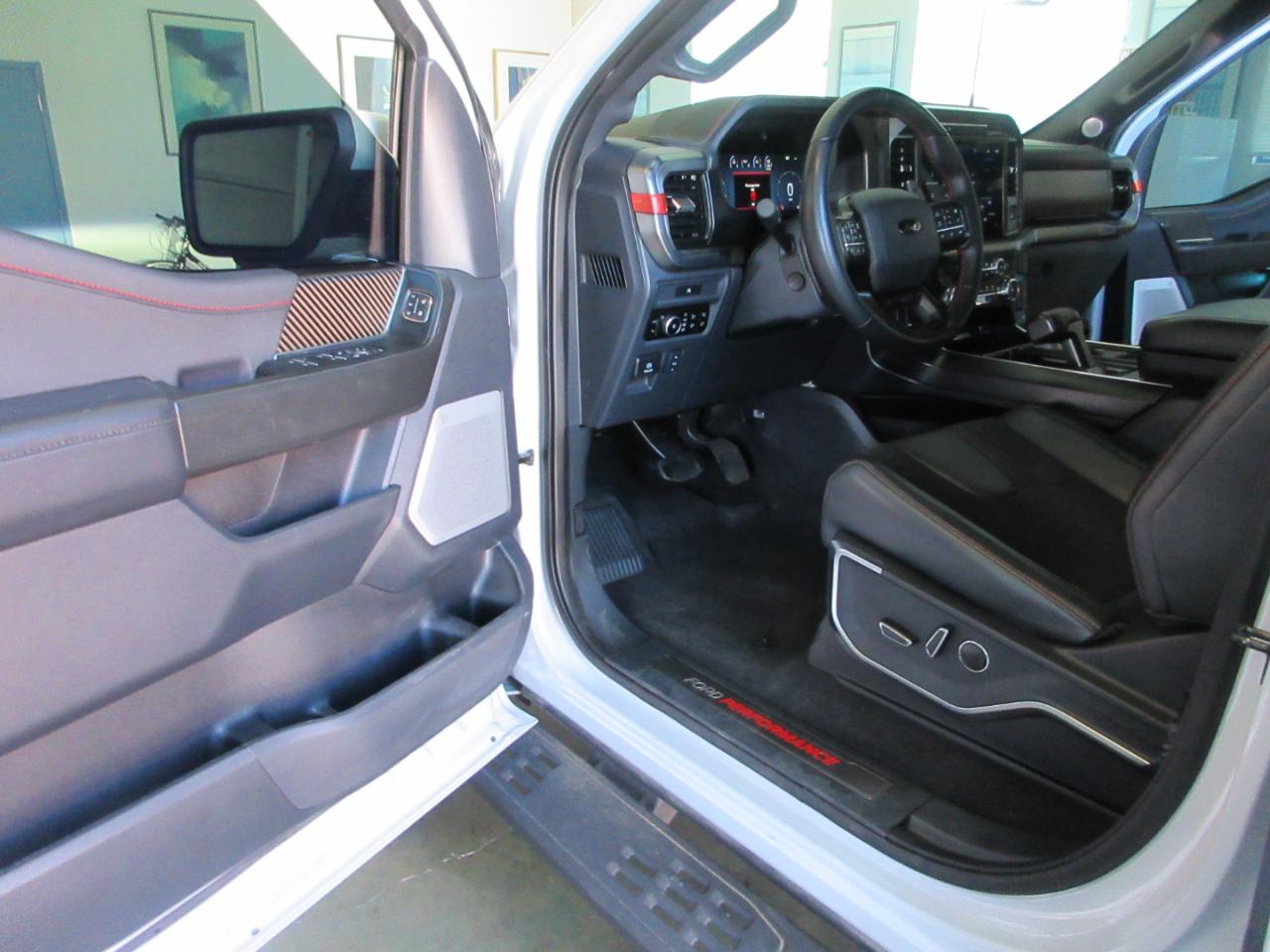 Ford F-150  2025