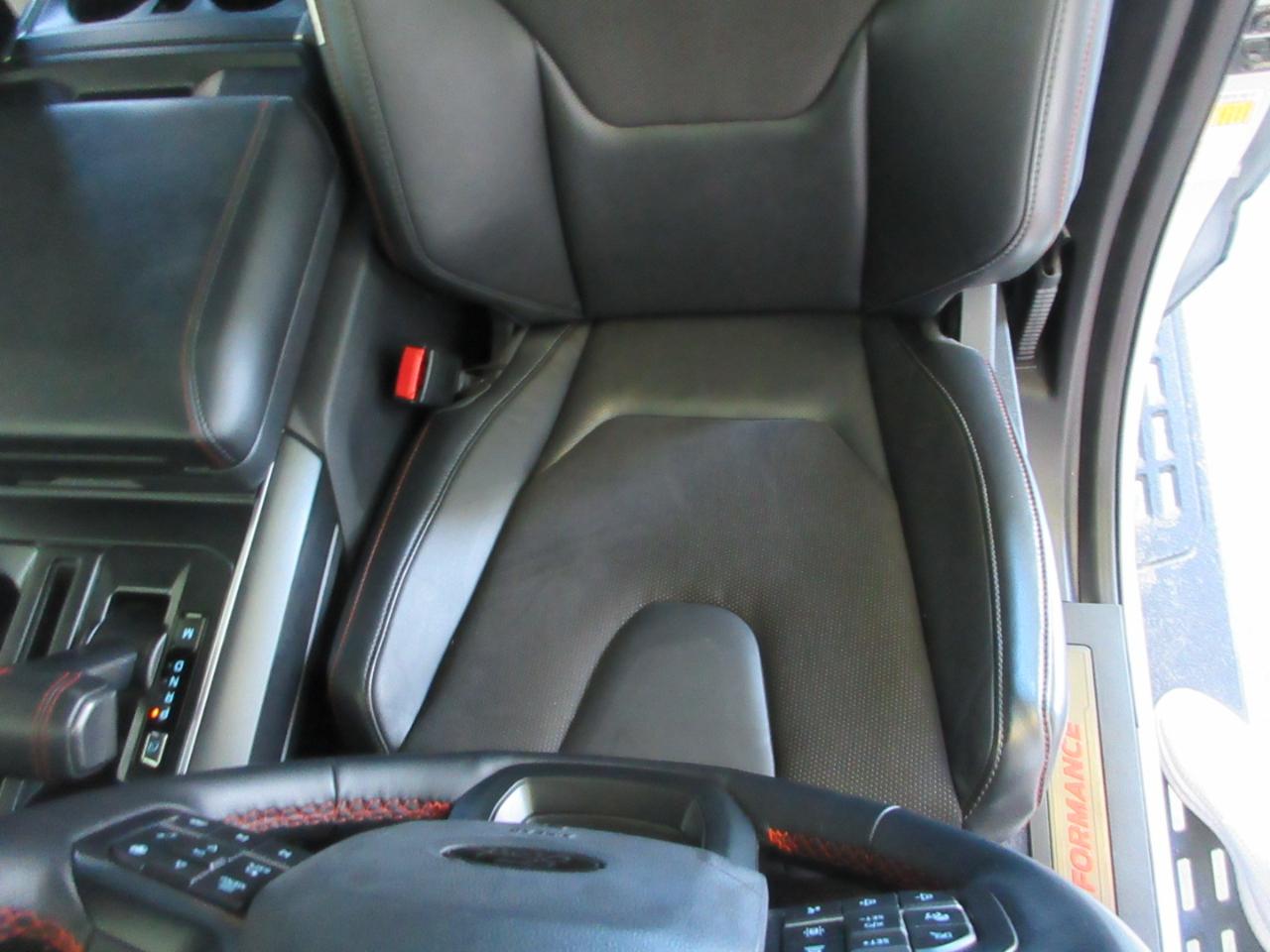 Ford F-150  2025