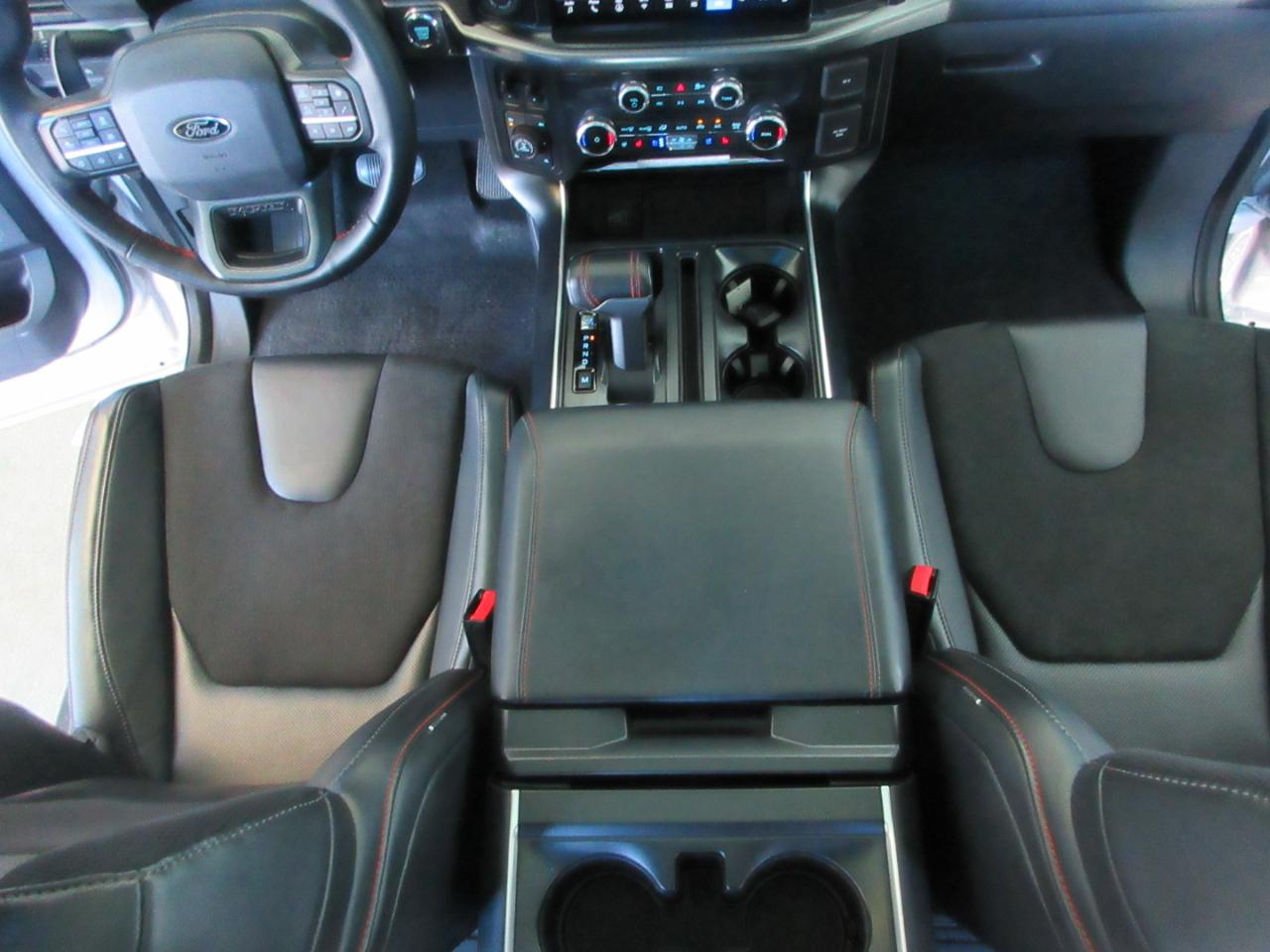 Ford F-150  2025